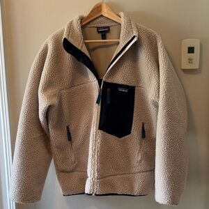 Patagonia Men's Cream and NavyClassic Retro-X® Fleece Jacket